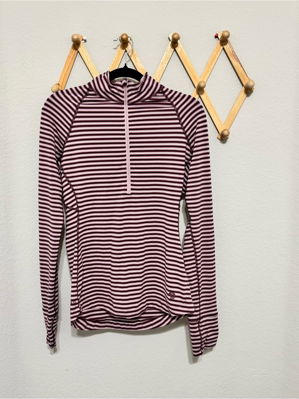 Mountain Hardware Purple Pink Striped Half Zip Longsleeve Size Small